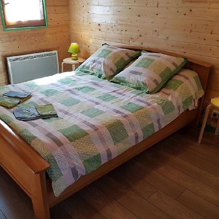 Bungalow De Kermoal Trébrivan Eksteriør billede